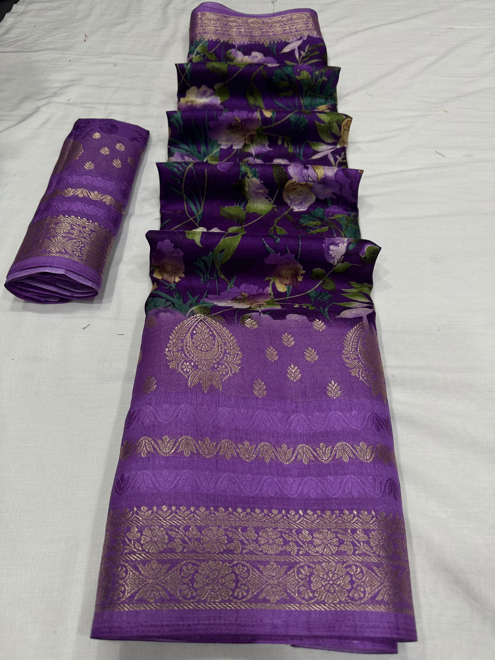 Wow Printed Designer Non Catalog Sarees Wholesale Shop In Surat